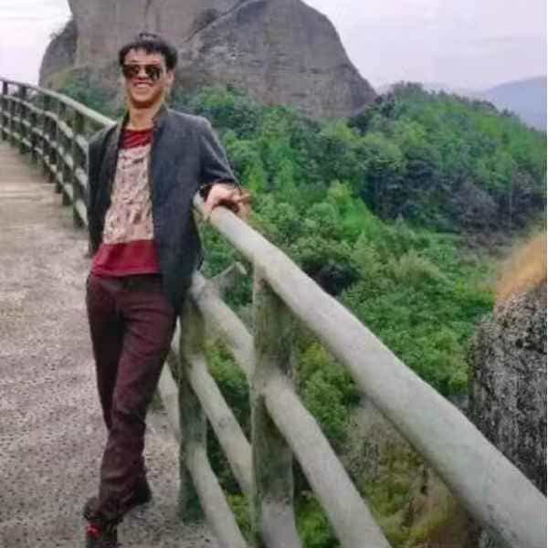 28岁岁广东单身帅哥 - 无锡吉缘网