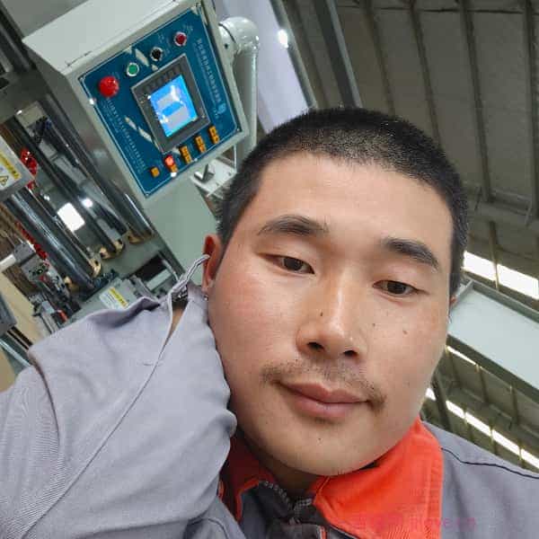 37岁岁江苏单身帅哥 - 无锡吉缘网