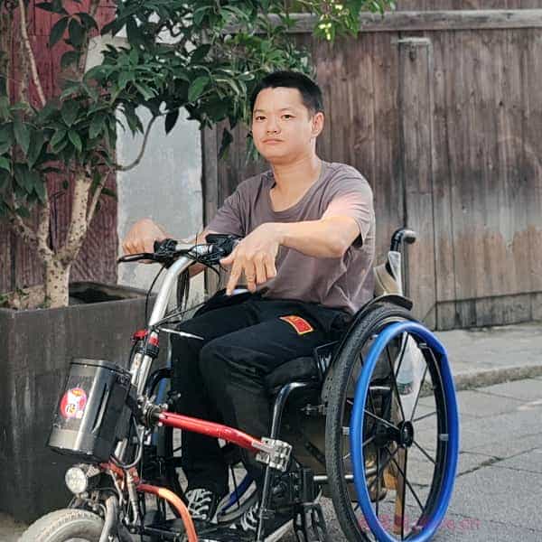 33岁岁湖北单身帅哥 - 无锡吉缘网